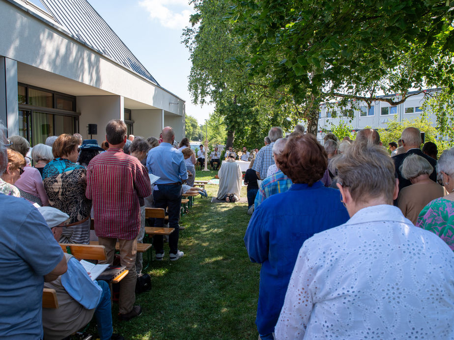 Fronleichnamgottesdienst in Enkheim